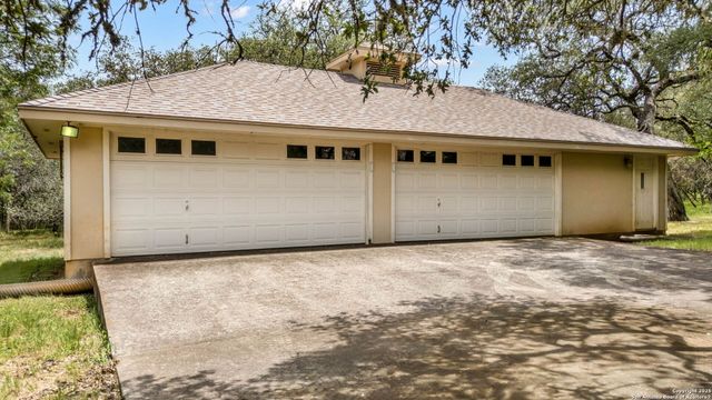 10911 Dedeke, New Braunfels, TX 78132