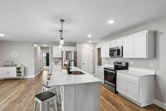 1620 Justice Way, Knoxville, IA 50138