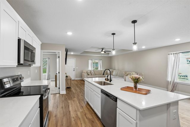 1620 Justice Way, Knoxville, IA 50138