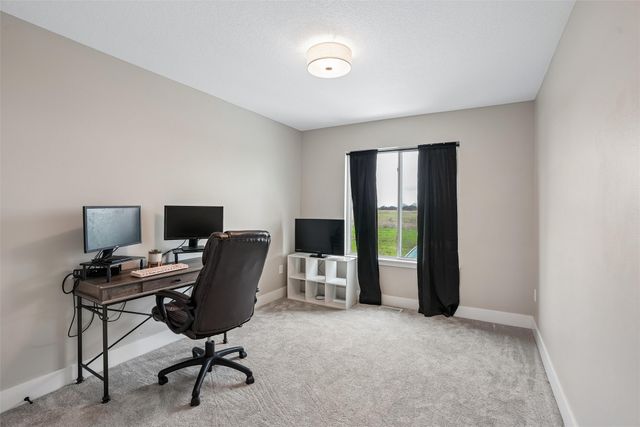 1620 Justice Way, Knoxville, IA 50138