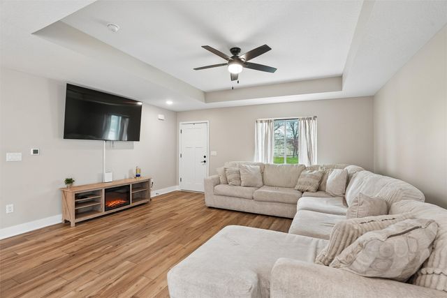 1620 Justice Way, Knoxville, IA 50138