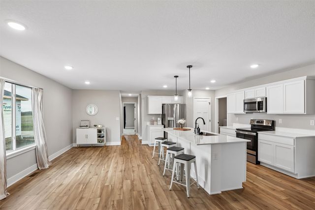 1620 Justice Way, Knoxville, IA 50138