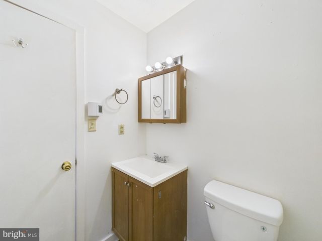 175 SALISBURY RD, Bushkill, PA 18324