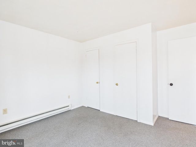 175 SALISBURY RD, Bushkill, PA 18324