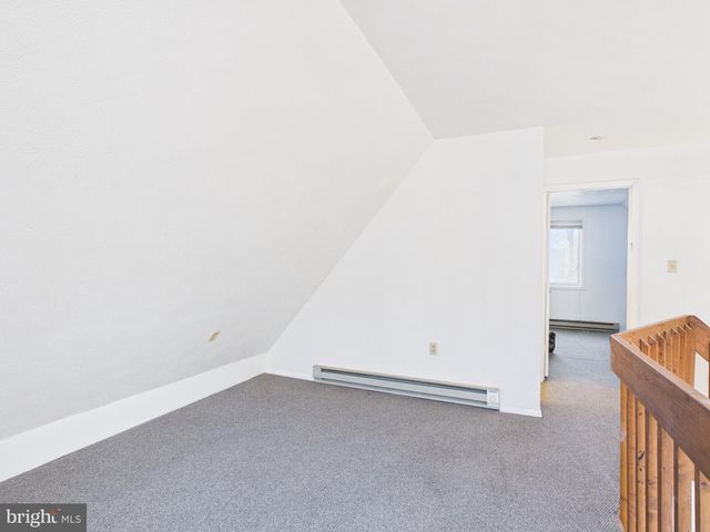 175 SALISBURY RD, Bushkill, PA 18324