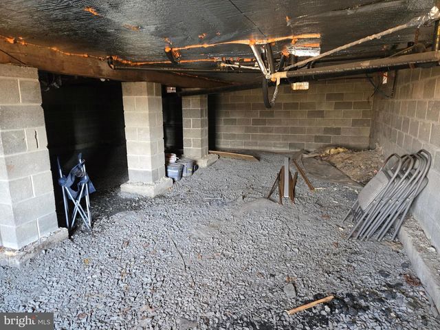 175 SALISBURY RD, Bushkill, PA 18324