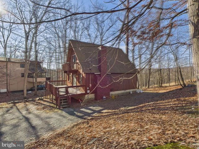 175 SALISBURY RD, Bushkill, PA 18324