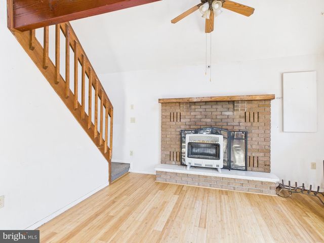 175 SALISBURY RD, Bushkill, PA 18324