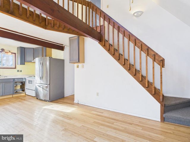 175 SALISBURY RD, Bushkill, PA 18324