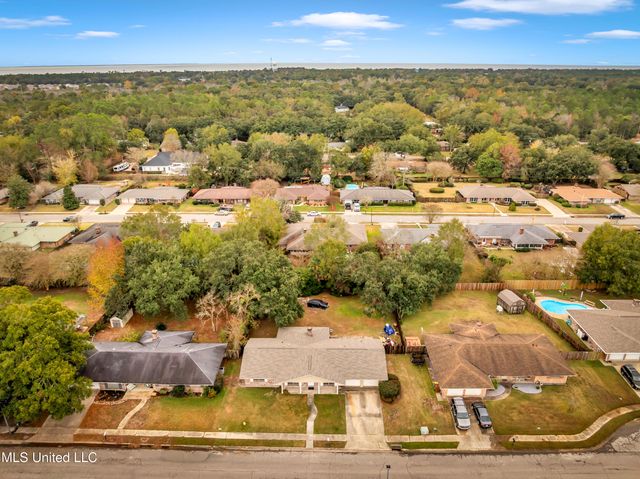 718 Briarwood Drive, Long Beach, MS 39560