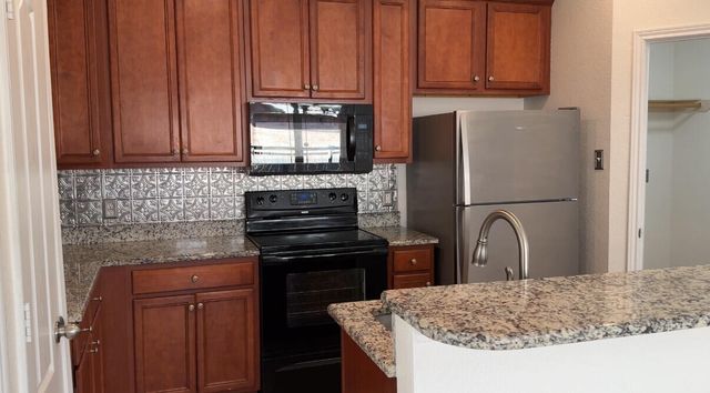 11104 Canton Avenue, Lubbock, TX 79423