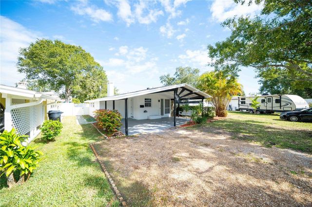 851 76TH AVENUE N, St Petersburg, FL 33702