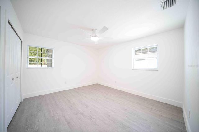 851 76TH AVENUE N, St Petersburg, FL 33702