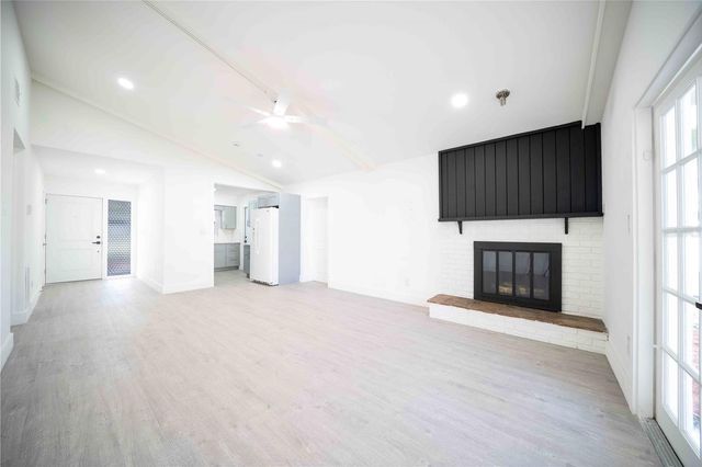 851 76TH AVENUE N, St Petersburg, FL 33702