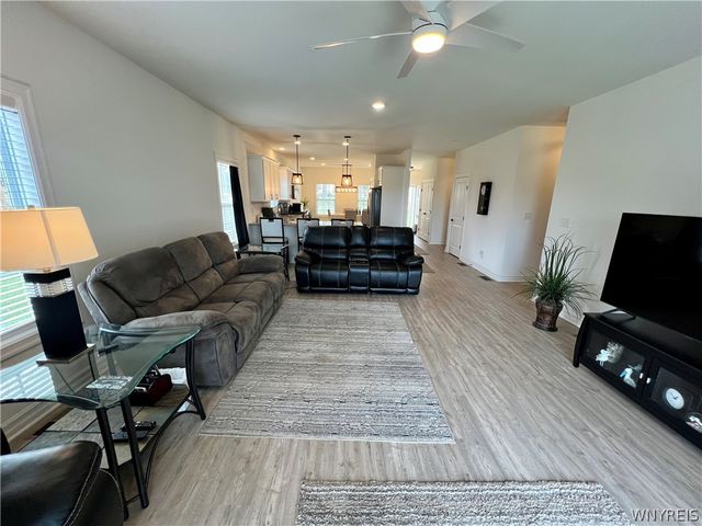 3050 Pleasant Avenue, Hamburg, NY 14075