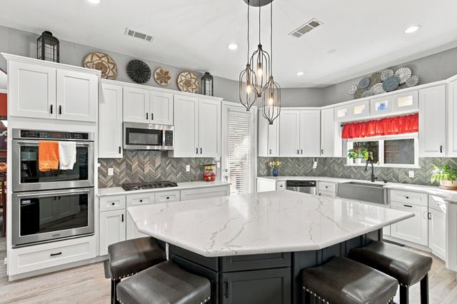 3001 Autumn Sage Trail, Flower Mound, TX 75022