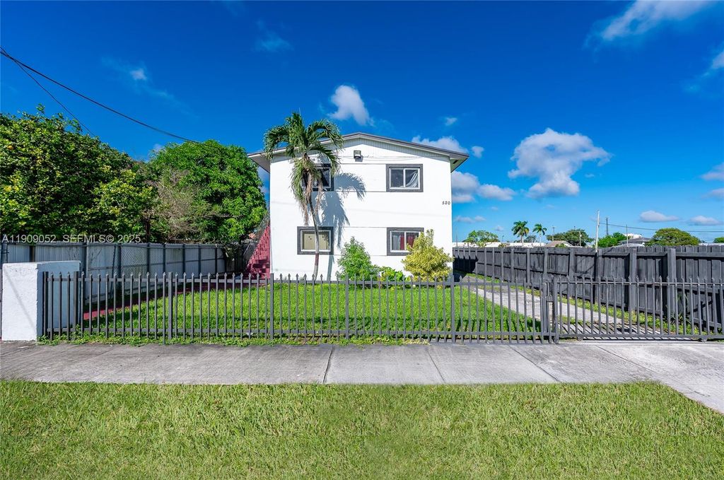 520 SW Krome Terrace, Homestead, FL 33030