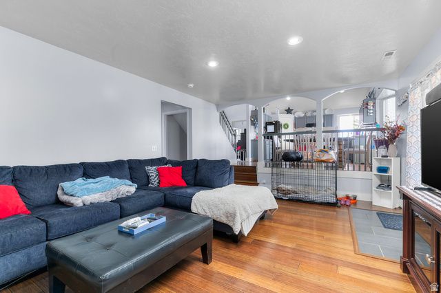 5015 W ROCK RIDGE LN, West Jordan, UT 84081