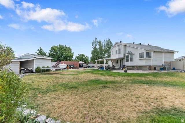 5015 W ROCK RIDGE LN, West Jordan, UT 84081