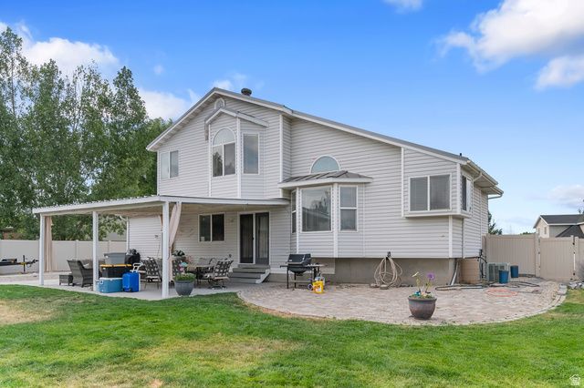 5015 W ROCK RIDGE LN, West Jordan, UT 84081