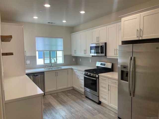4374 Nautilus Way 8, Oceanside, CA 92056