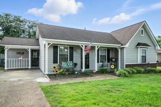 2703 COUNTRY LAWN CV, Memphis, TN 38133