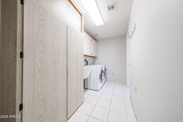 14104 W GUNSIGHT Drive, Sun City West, AZ 85375