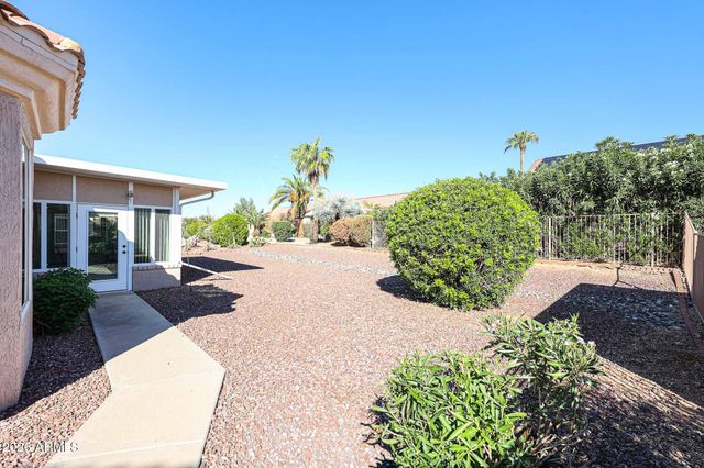 14104 W GUNSIGHT Drive, Sun City West, AZ 85375