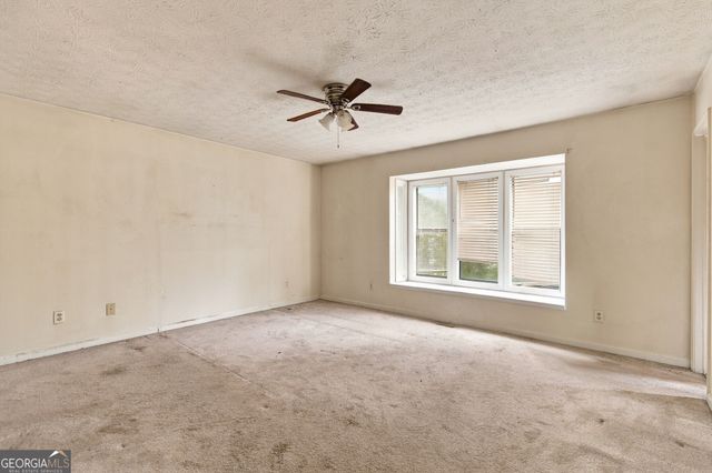371 Saint Simons Cove, Lawrenceville, GA 30044