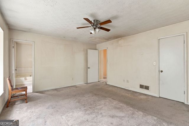 371 Saint Simons Cove, Lawrenceville, GA 30044