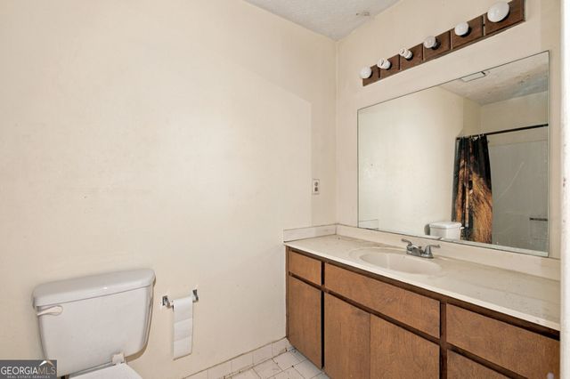 371 Saint Simons Cove, Lawrenceville, GA 30044