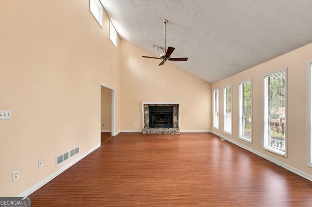 371 Saint Simons Cove, Lawrenceville, GA 30044