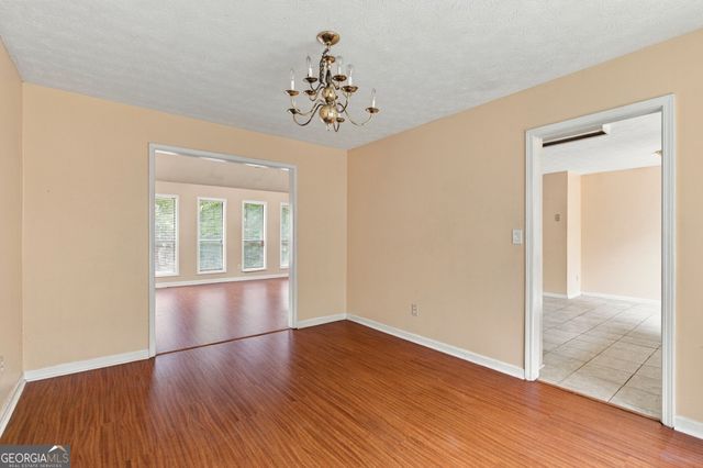 371 Saint Simons Cove, Lawrenceville, GA 30044