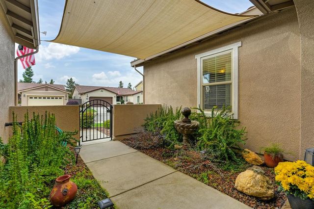1045 Kinnerly Ln, Lincoln, CA 95648