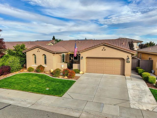 1045 Kinnerly Ln, Lincoln, CA 95648