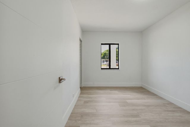 2405 NW 159th Road, Miami Gardens, FL 33054