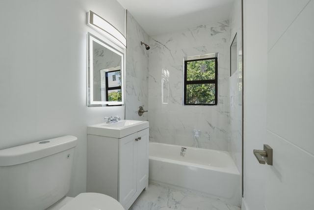 2405 NW 159th Road, Miami Gardens, FL 33054