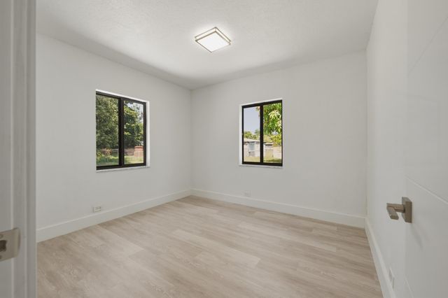 2405 NW 159th Road, Miami Gardens, FL 33054