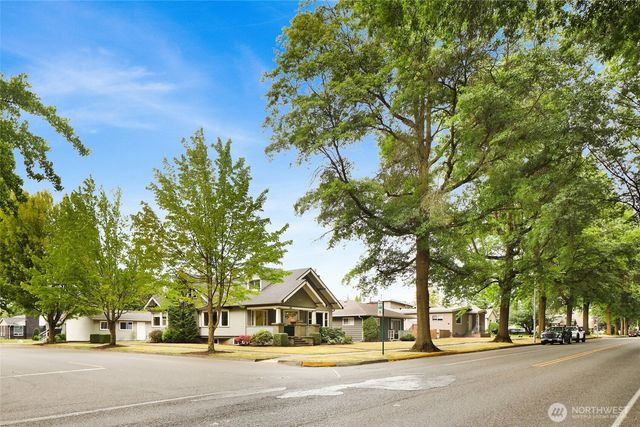 1218 Front Street, Lynden, WA 98264