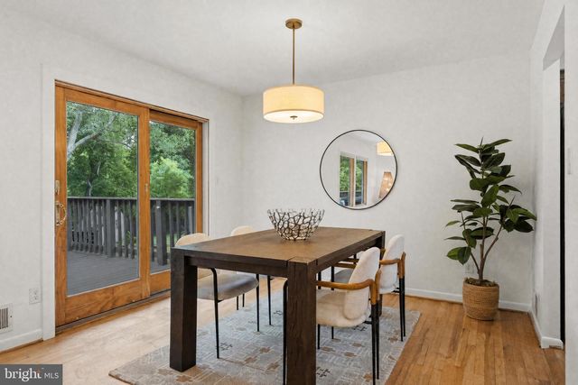 8719 GATESHEAD RD, Alexandria, VA 22309