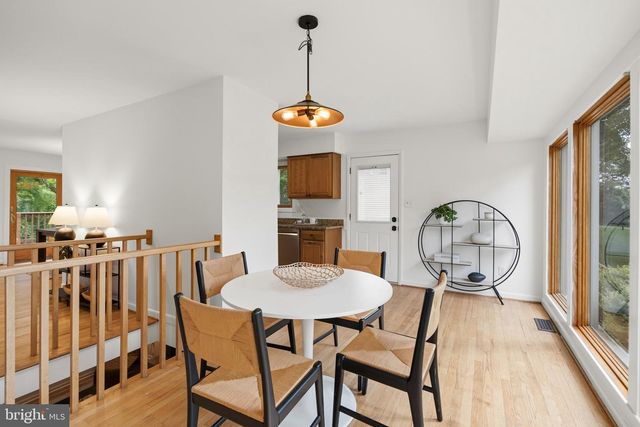 8719 GATESHEAD RD, Alexandria, VA 22309