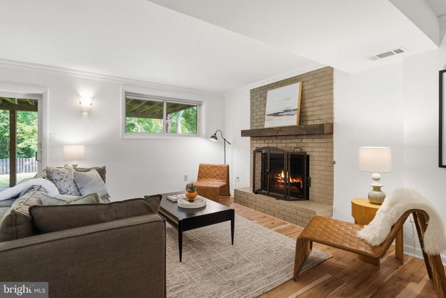 8719 GATESHEAD RD, Alexandria, VA 22309