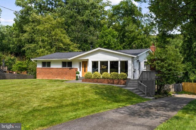 8719 GATESHEAD RD, Alexandria, VA 22309