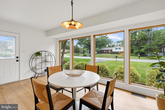 8719 GATESHEAD RD, Alexandria, VA 22309