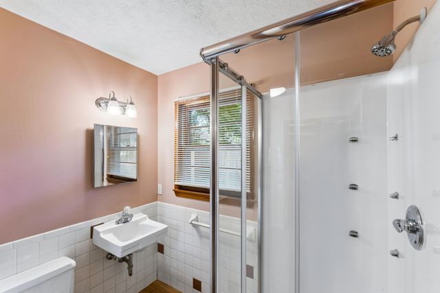 1206 E Rosebrier Street, Springfield, MO 65804