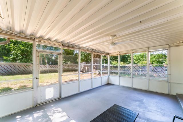1206 E Rosebrier Street, Springfield, MO 65804