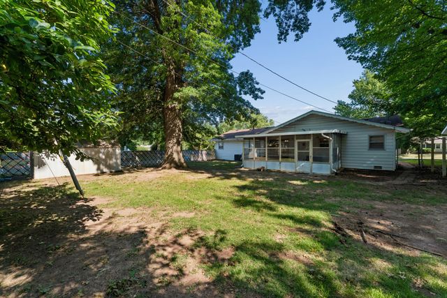 1206 E Rosebrier Street, Springfield, MO 65804