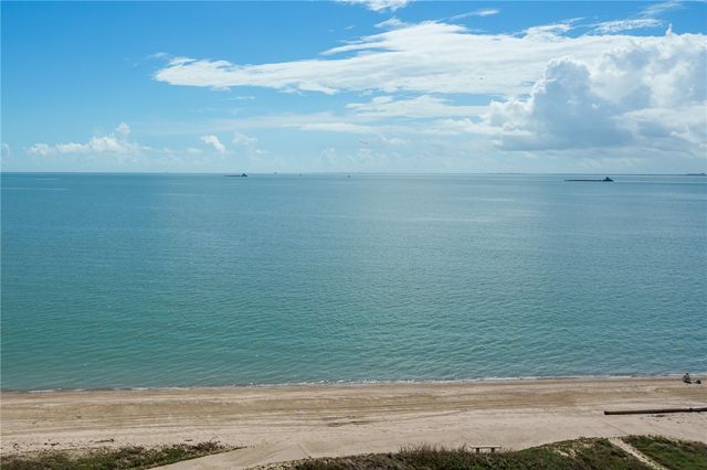 4000 Surfside Blvd 701, Corpus Christi, TX 78402
