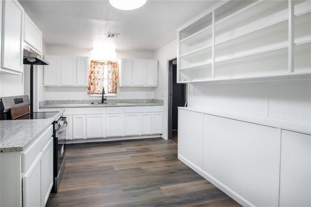 744 N Meridian Avenue, Oklahoma City, OK 73107