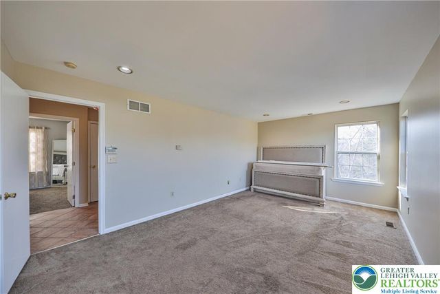 1965 Jenkins Drive, Easton, PA 18040